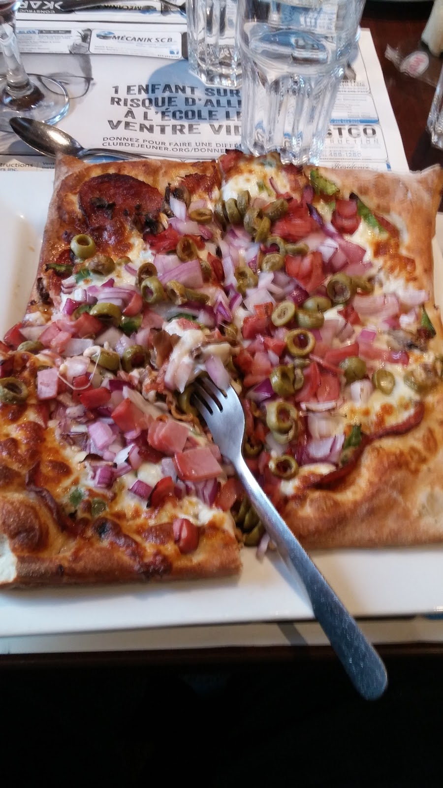 Restaurant Theo Plus Enr | 1549 Boulevard Louis Fréchette, Nicolet, QC J3T 1M3, Canada | Phone: (819) 293-6900