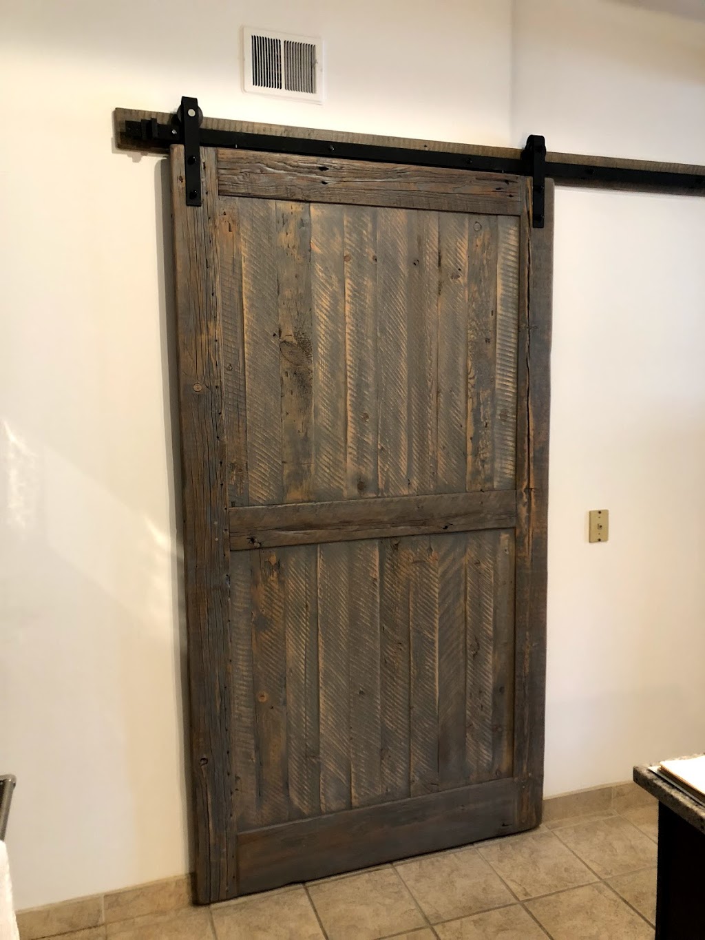 Prairie Barnwood | 445 Jefferson St, Morden, MB R6M 0C3, Canada | Phone: (204) 822-5476