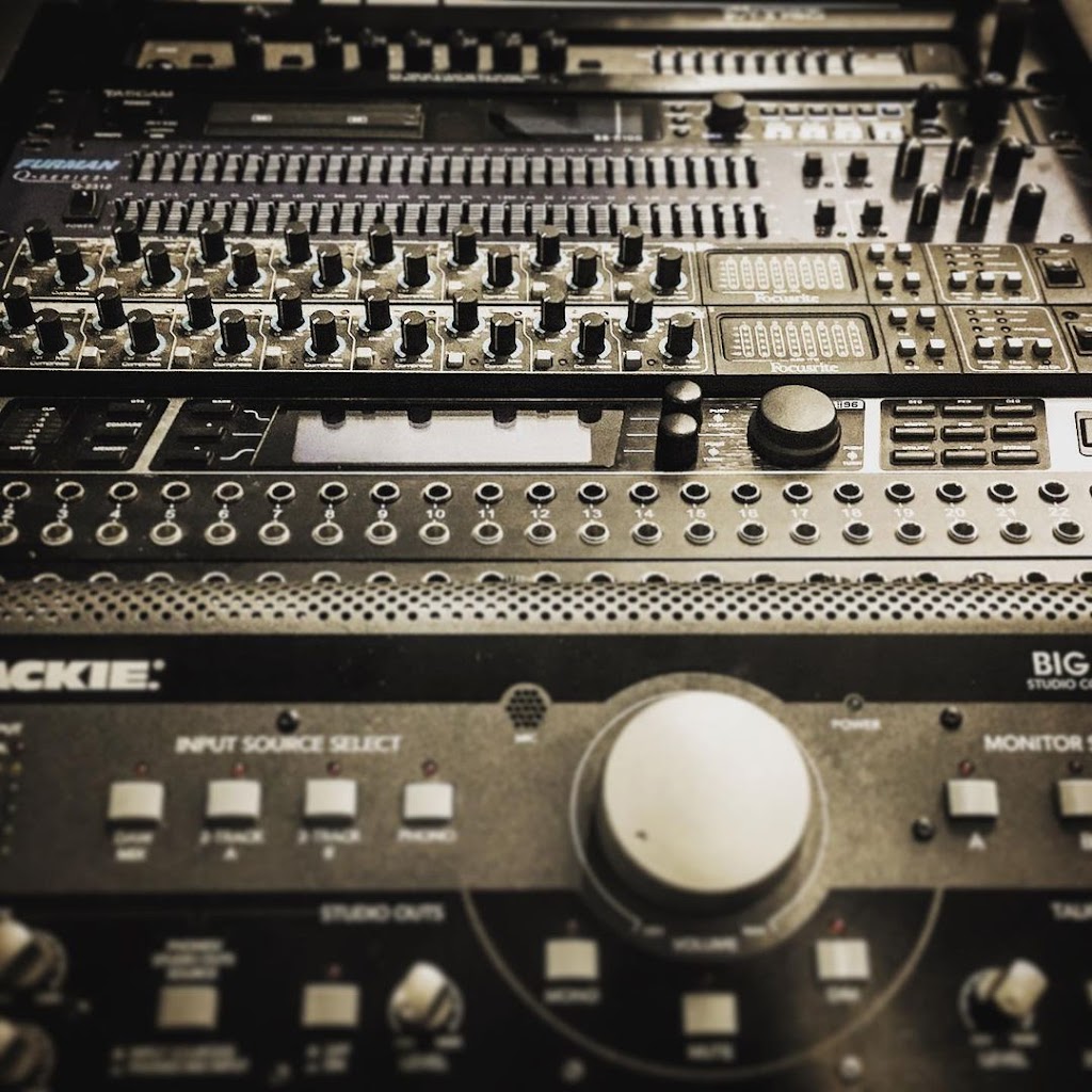 era sun sound | 25 Polson St, Toronto, ON M5A 1A4, Canada | Phone: (416) 888-6135