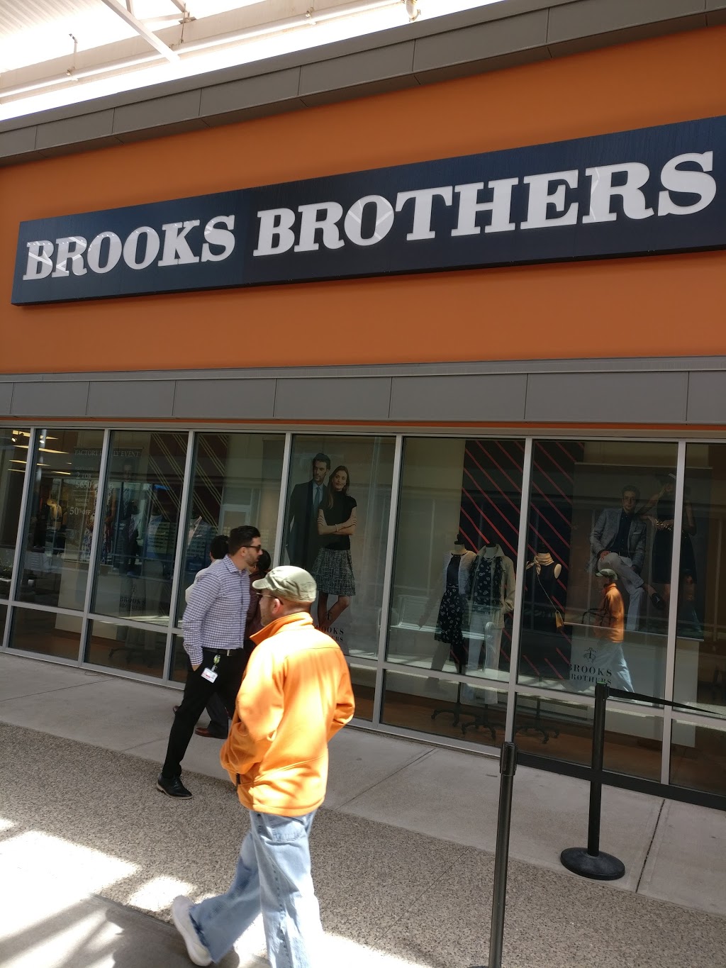 Brooks Brothers Factory Outlet | 13850 Steeles Ave W Space 712, Halton Hills, ON L7G 0J1, Canada | Phone: (905) 878-0303