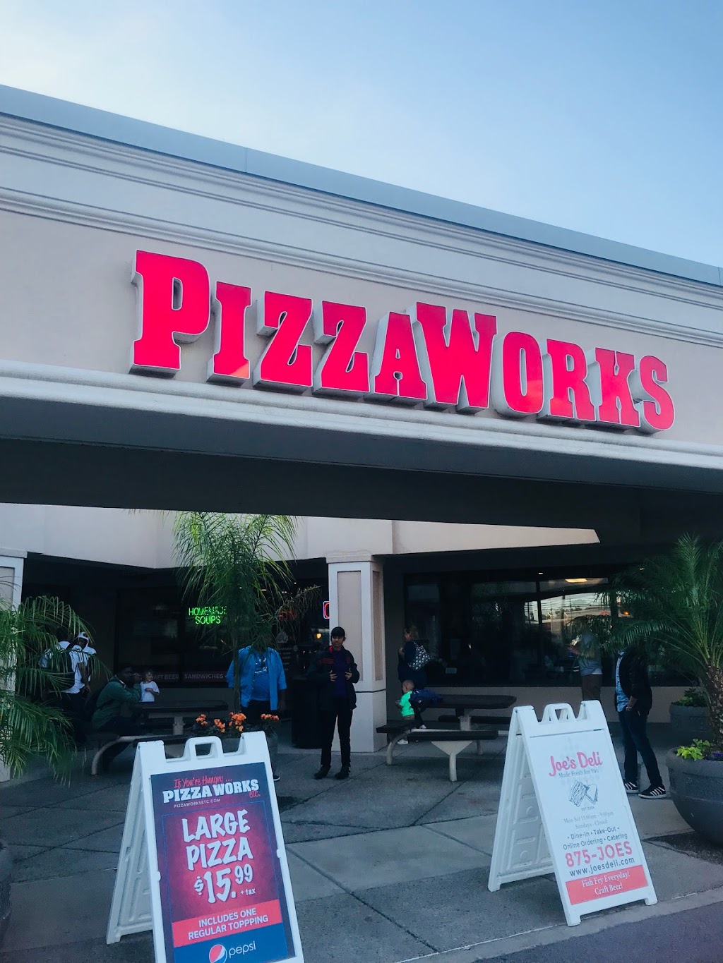 Pizza Works Etc | 712 Maple Rd, Williamsville, NY 14221, USA | Phone: (716) 688-5656