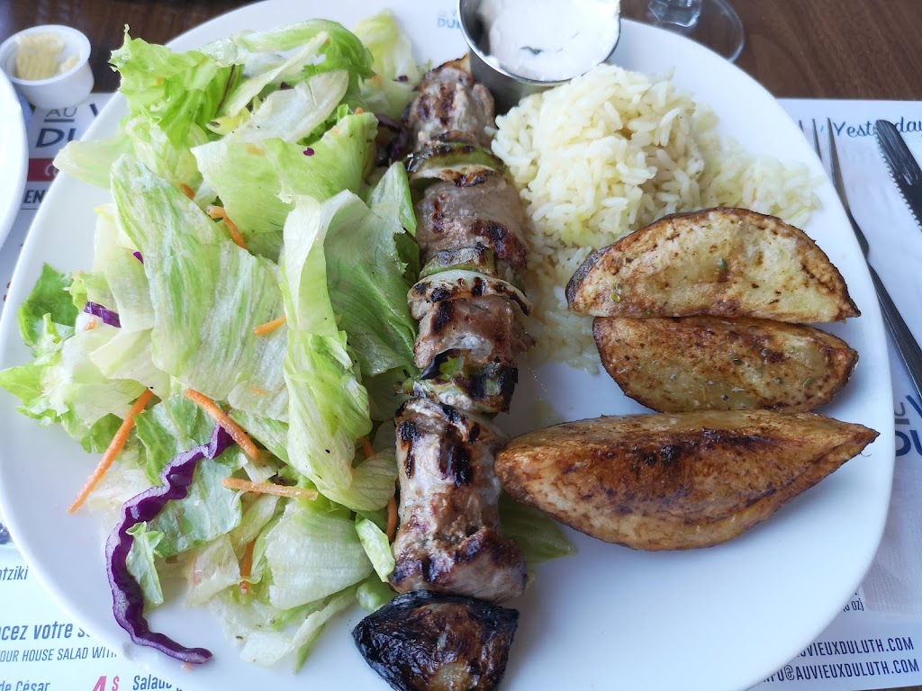 Au Vieux Duluth | 197 Rue de la Visitation, Saint-Charles-Borromée, QC J6E 4N6, Canada | Phone: (450) 394-8080