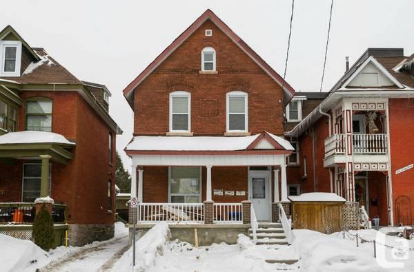 Marta B.Restrepo Ottawa Real Estate | 1419 Carling Ave #217, Ottawa, ON K1Z 7L6, Canada | Phone: (613) 600-2490