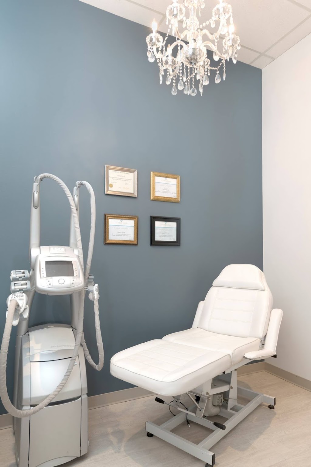 Papillon Advanced Medical Aesthetics | 74 Elizabeth St #1C, Okotoks, AB T1S 0N4, Canada | Phone: (403) 982-7771