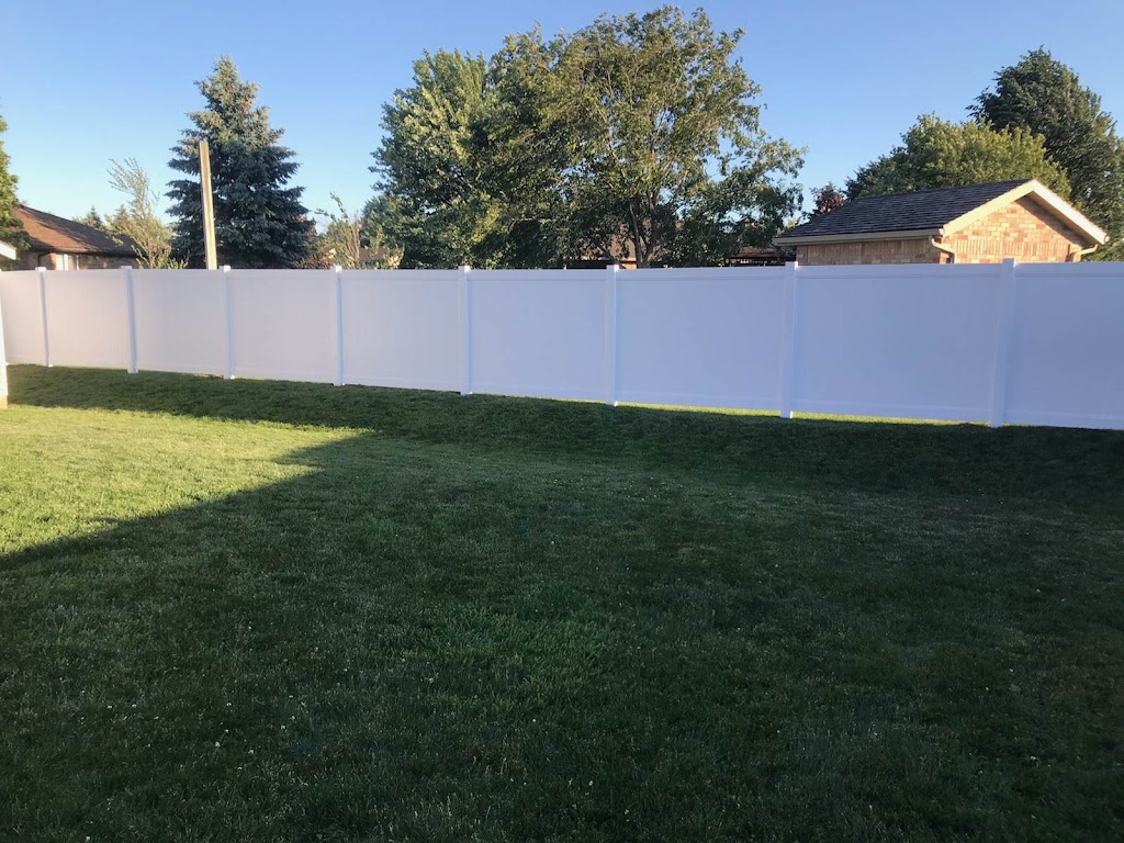 Top Notch Fence Co. | 667 Gloria St, Blyth, ON N0M 1H0, Canada | Phone: (519) 291-8456