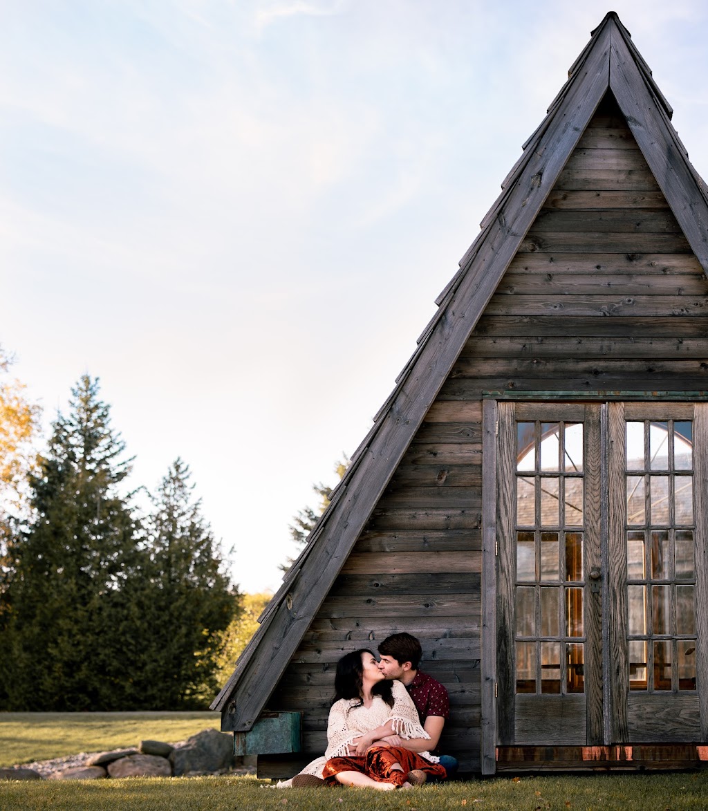 Reinhardt Photography | 829 Bertrand Terrace, Peterborough, ON K9K 2T1, Canada | Phone: (249) 353-7878
