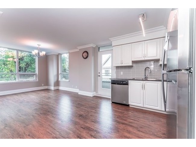 HP Flooring | 100 Steelcase Rd E Unit 106, Markham, ON L3R 1E8, Canada | Phone: (905) 604-5995