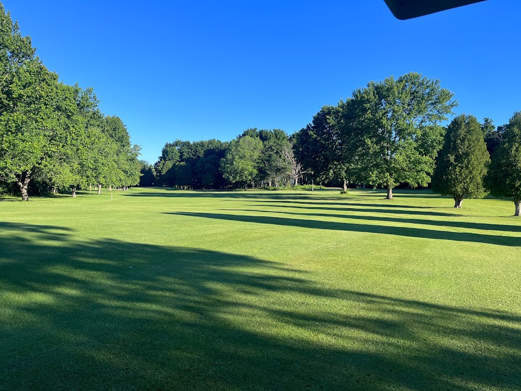 Saint-Anicet Golf Course | 690 QC-132, Saint-Anicet, QC J0S 1M0, Canada | Phone: (450) 264-3511