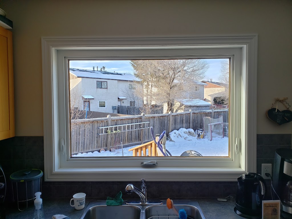 Polar Windows | Bannister Rd, Winnipeg, MB R2R 0S3, Canada | Phone: (204) 956-6500