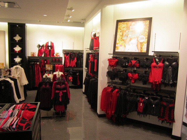 la Vie en Rose Promenades Beauport | 3333 Rue du Carrefour, Québec, QC G1C 5R9, Canada | Phone: (418) 661-7002