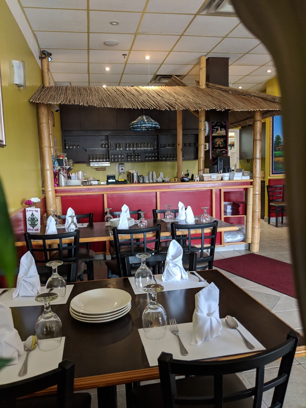 J.C. Royal Thai Cuisine | 100 Jamieson Pkwy Unit #11, Cambridge, ON N3C 4B3, Canada | Phone: (519) 260-2607