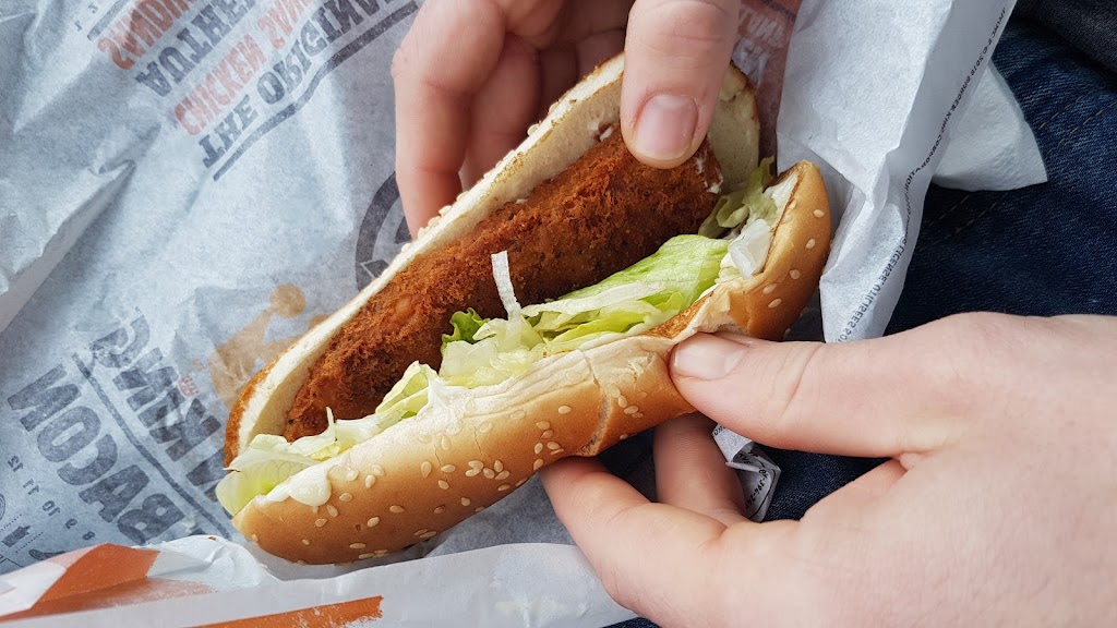 Burger King | 930 Pembroke St E, Pembroke, ON K8A 3M2, Canada | Phone: (613) 735-0004