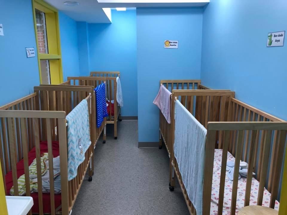 Educational Center Mains Dans La Main | 4785 Rue de Salaberry, Montréal, QC H4J 1H7, Canada | Phone: (514) 677-8652