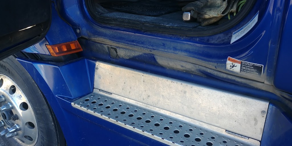 Gorts Truck Wash | 8001 Edgar Industrial Crescent, Red Deer, AB T4P 3S2, Canada | Phone: (403) 309-1888