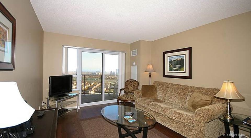 Premiere Suites-Square One | 25 Kingsbridge Garden Cir, Mississauga, ON L5R 4B1, Canada | Phone: (905) 565-0422