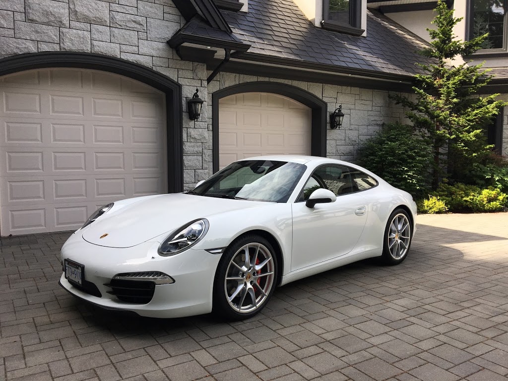De Vellis Auto Centre Ltd | 124 E Columbia St, New Westminster, BC V3L 3V8, Canada | Phone: (604) 524-3688