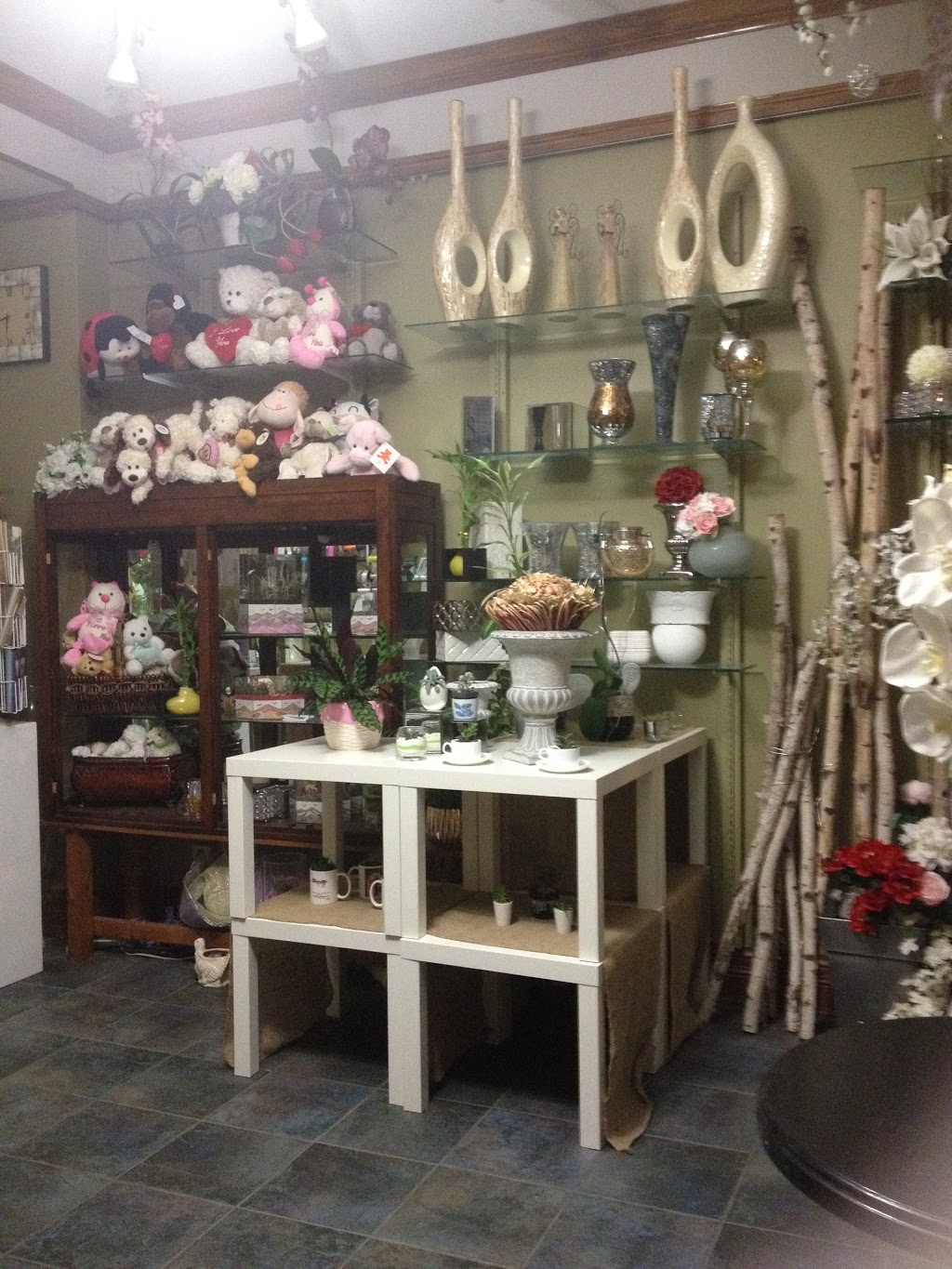 Eternity Floral Design | 858 Wilson Ave, North York, ON M3K 1E5, Canada | Phone: (647) 260-0588