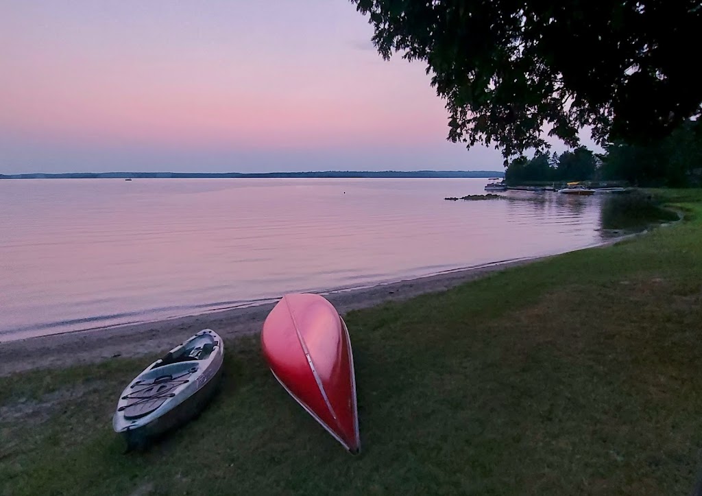 Tomiko Lake Lodge | 1297 Tomiko Rd, Crystal Falls, ON P0H 1L0, Canada | Phone: (705) 758-6853