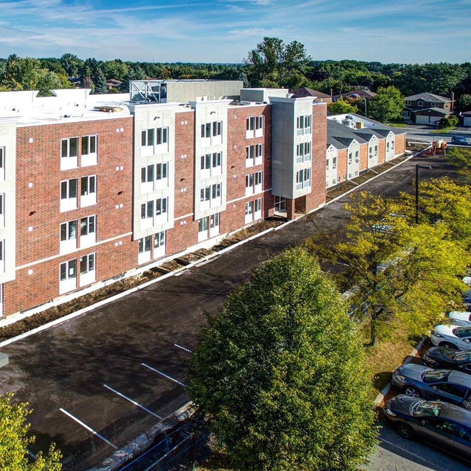 Kingsway Place Retirement Residence | 145 Murray Dr, Aurora, ON L4G 2C7, Canada | Phone: (905) 841-2777