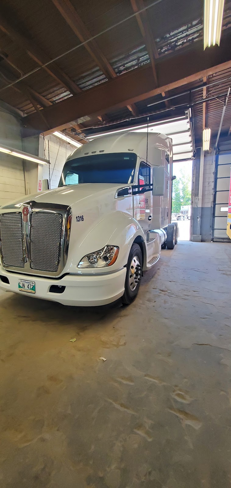 Nor Logistics Inc | 1870 King Edward St, Winnipeg, MB R2R 0Z9, Canada | Phone: (204) 297-0118