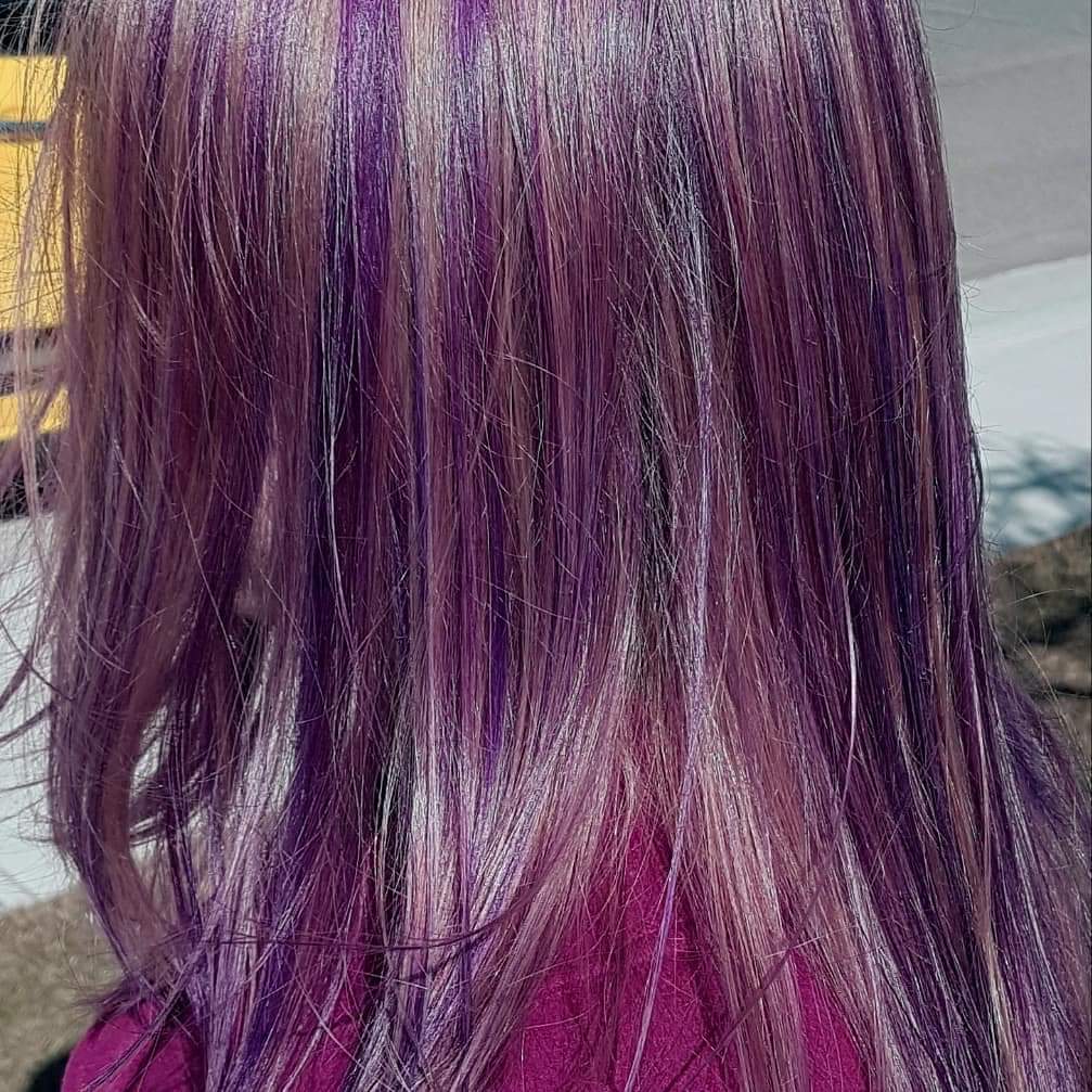 Shellys Den | 464 Rexford Dr, Hamilton, ON L8W 3C1, Canada | Phone: (289) 925-5387