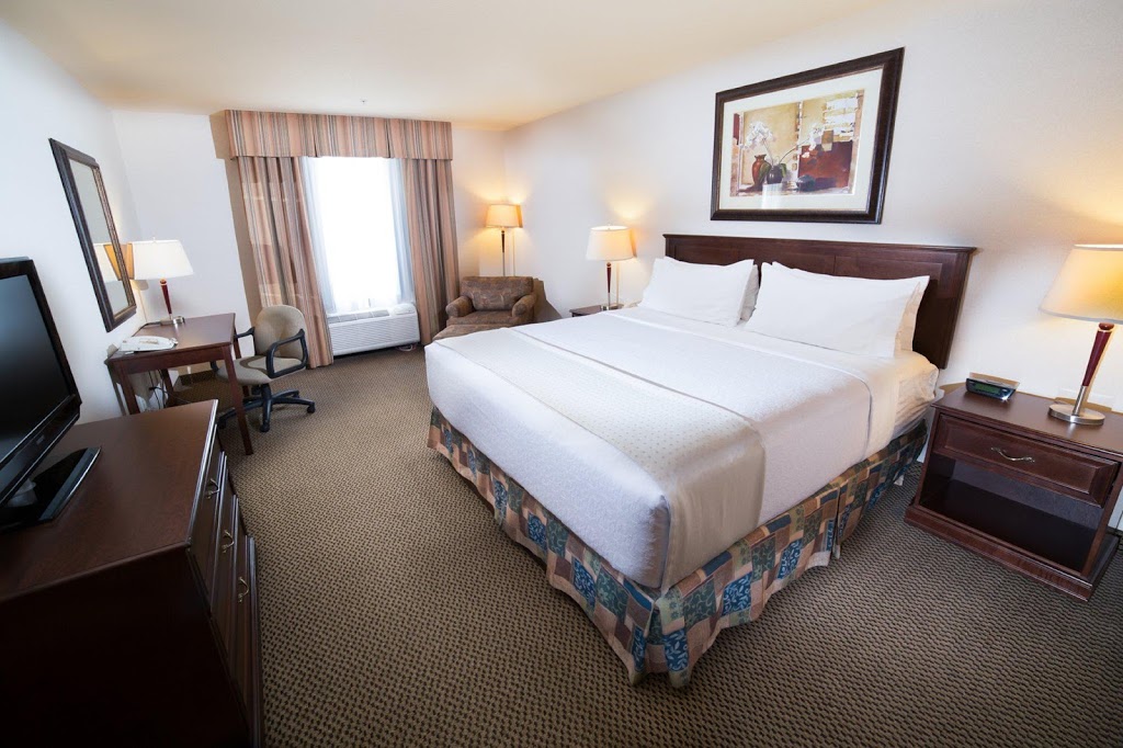 Holiday Inn & Suites West Edmonton | 11330 170 St NW, West Edmonton, AB T5S 2X1, Canada | Phone: (780) 444-3110