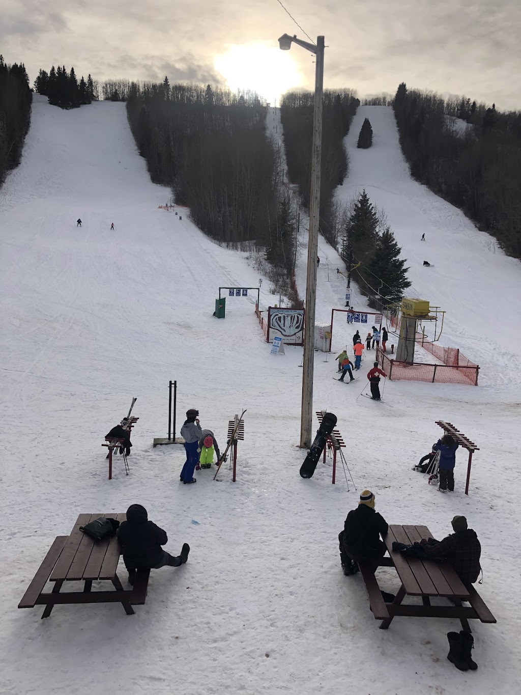Medicine lodge ski hill | 15km west of, Bentley, AB T0C 0J0, Canada | Phone: (403) 748-2025