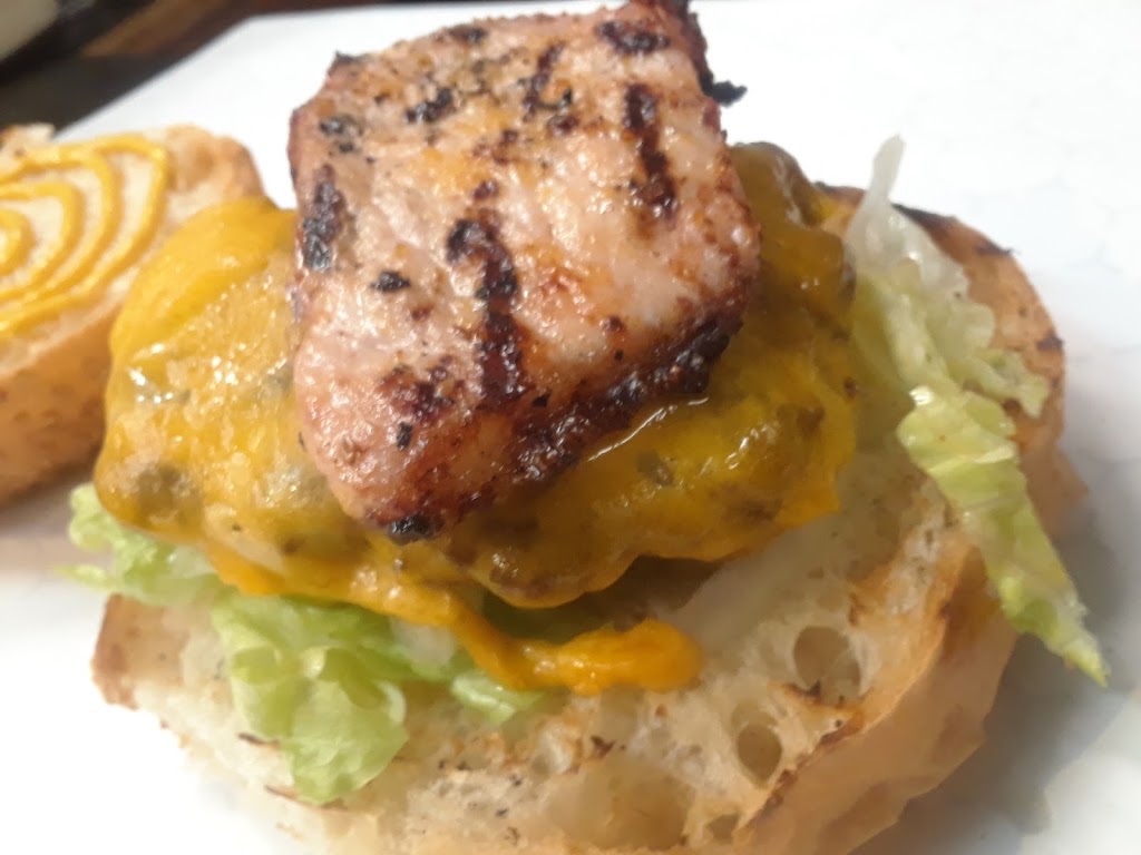 ONeills Fast Food | 1374 Barton St E, Hamilton, ON L8H 2W3, Canada | Phone: (905) 549-7066