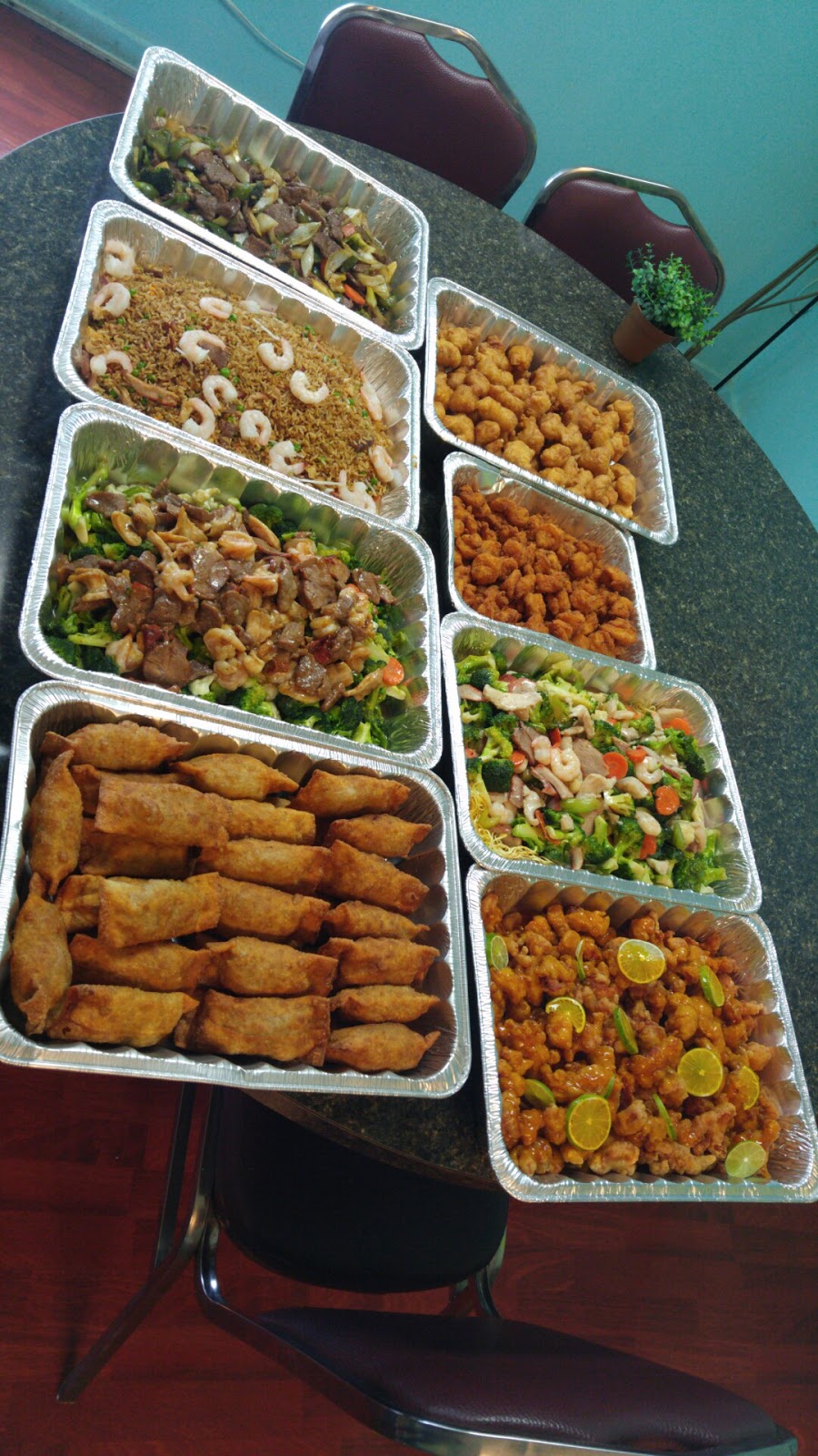 Wings Restaurant | 710 Watt St, Winnipeg, MB R2K 0Y1, Canada | Phone: (204) 663-2633