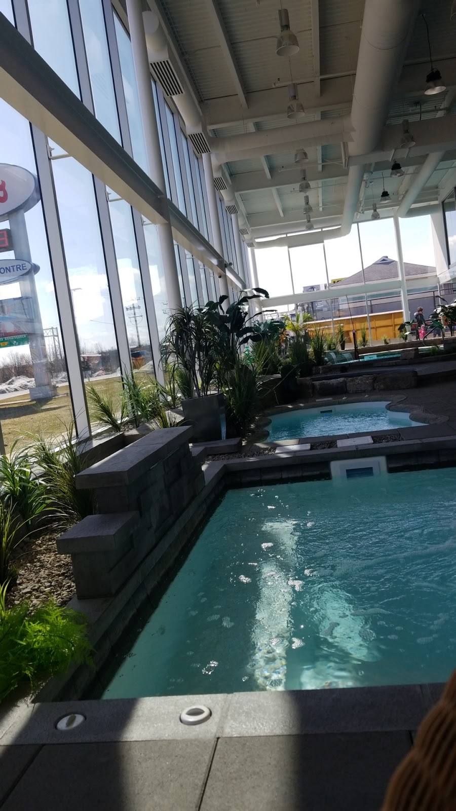 Piscine Fibro Canada Ltée | 1456 Rue de Jaffa, Laval, QC H7P 4K9, Canada | Phone: (450) 622-2664