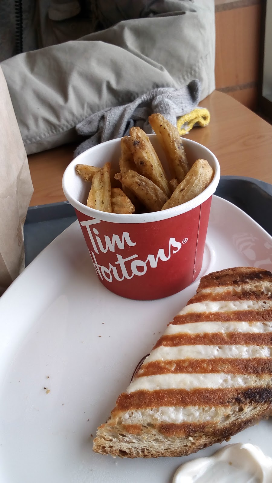 Tim Hortons | 6095 Boulevard Wilfrid-Hamel, LAncienne-Lorette, QC G2E 5W2, Canada | Phone: (418) 871-8777