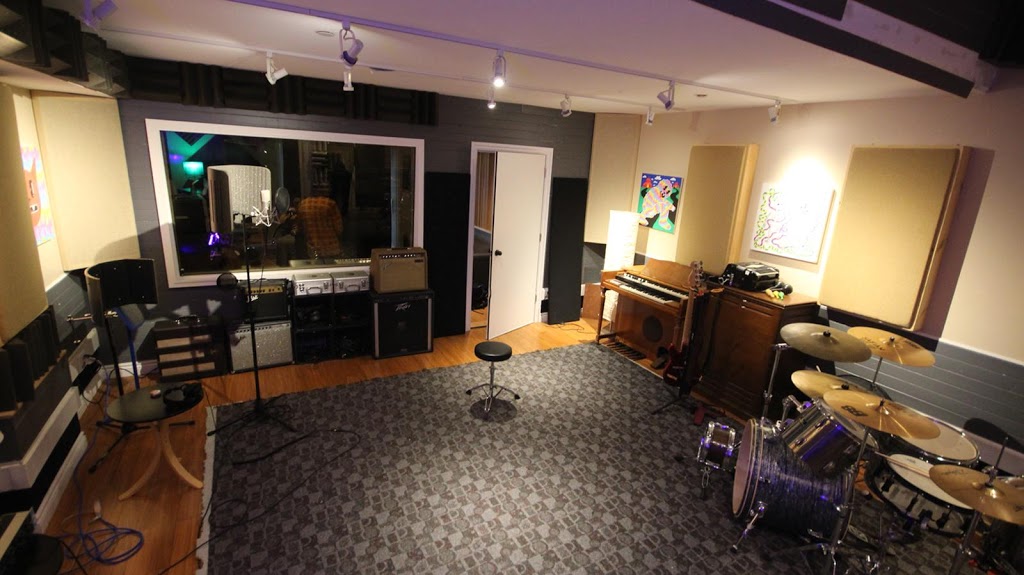 Studio 145 Cooperative | 145 Traders Blvd E Unit #32, Mississauga, ON L4Z 3L3, Canada | Phone: (289) 521-1445