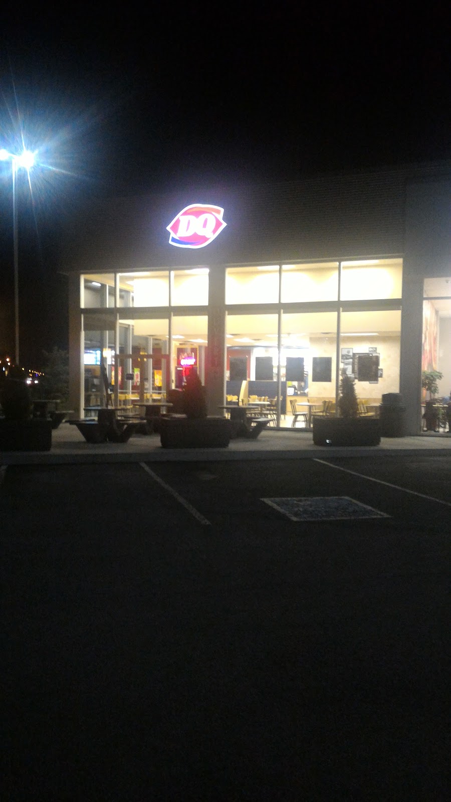 Dairy Queen (Treat) | 1015 Boulevard du Quartier Unit 10, Brossard, QC J4Z 0M8, Canada | Phone: (450) 443-3939