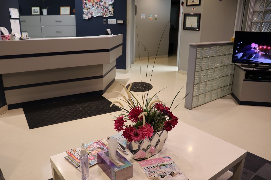 Toronto Dentist Office | 5460 Yonge St Suite 201, North York, ON M2N 6K7, Canada | Phone: (416) 733-7855
