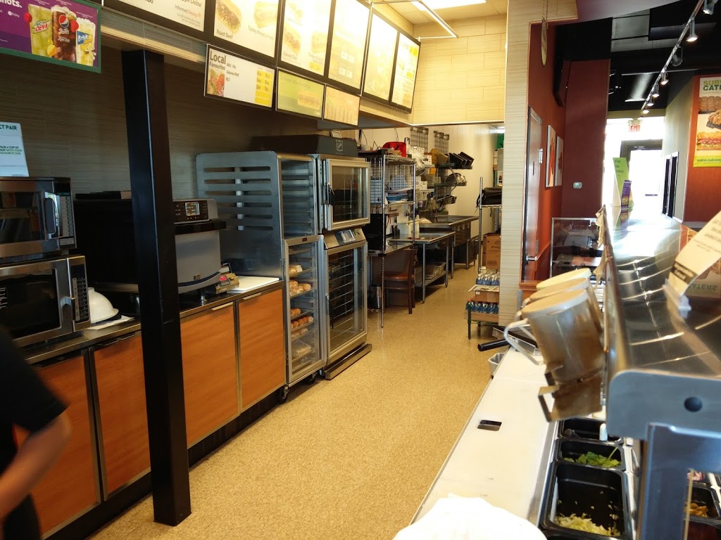 Subway | 7289 Knight St, Vancouver, BC V5P 2W9, Canada | Phone: (604) 428-4567