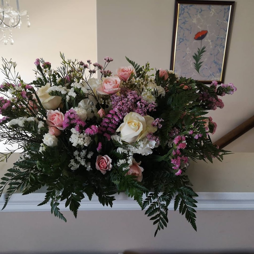 LAVENDER OF THE VALLEY FLORIST | 4 Hazelton Hill, Bedford, NS B4B 0M2, Canada | Phone: (902) 476-0575