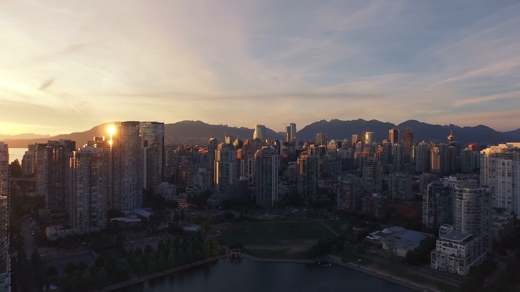 YVR International Realty - Your Vancouver Realtors | 1760 Marine Dr #207, West Vancouver, BC V7V 1J4, Canada | Phone: (778) 680-5860