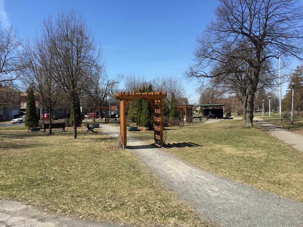 Loyola Park | Côte-Des-Neiges—Notre-Dame-De-Grâce, Montreal, QC H4V, Canada | Phone: (514) 868-4012