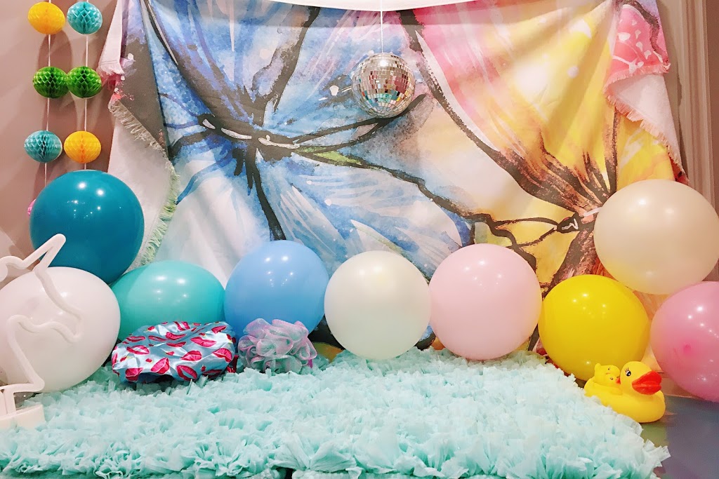 Pawty Time Pet Club | 4441 Hwy 7, Unionville, ON L3R 1M1, Canada | Phone: (905) 604-6797