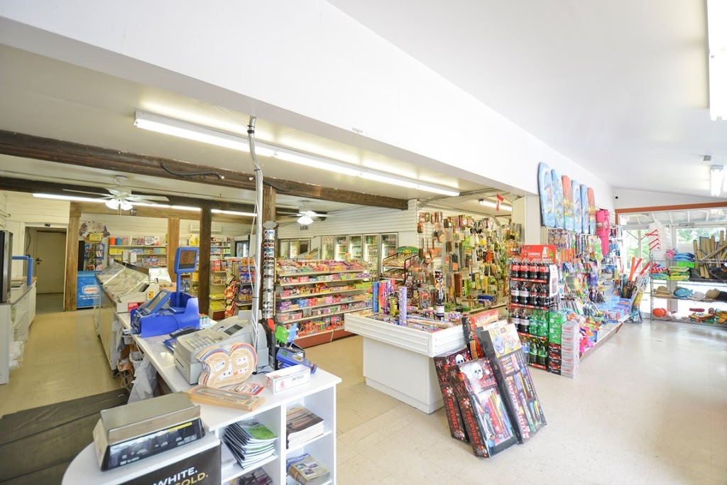 Point Farms Market and Miniature Golf | 82522 Bluewater Hwy, Goderich, ON N7A 3X9, Canada | Phone: (519) 524-6362