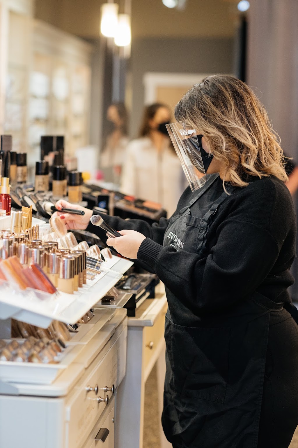 Evolution Beauty Bar | 2970 King George Blvd #11, Surrey, BC V4P 0E6, Canada | Phone: (604) 542-4782