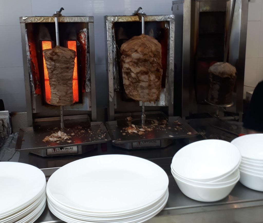 Restaurant Gourmet Taouk | 3096 Boulevard Moïse-Vincent, Saint-Hubert, QC J3Y 8Z2, Canada | Phone: (450) 445-6060