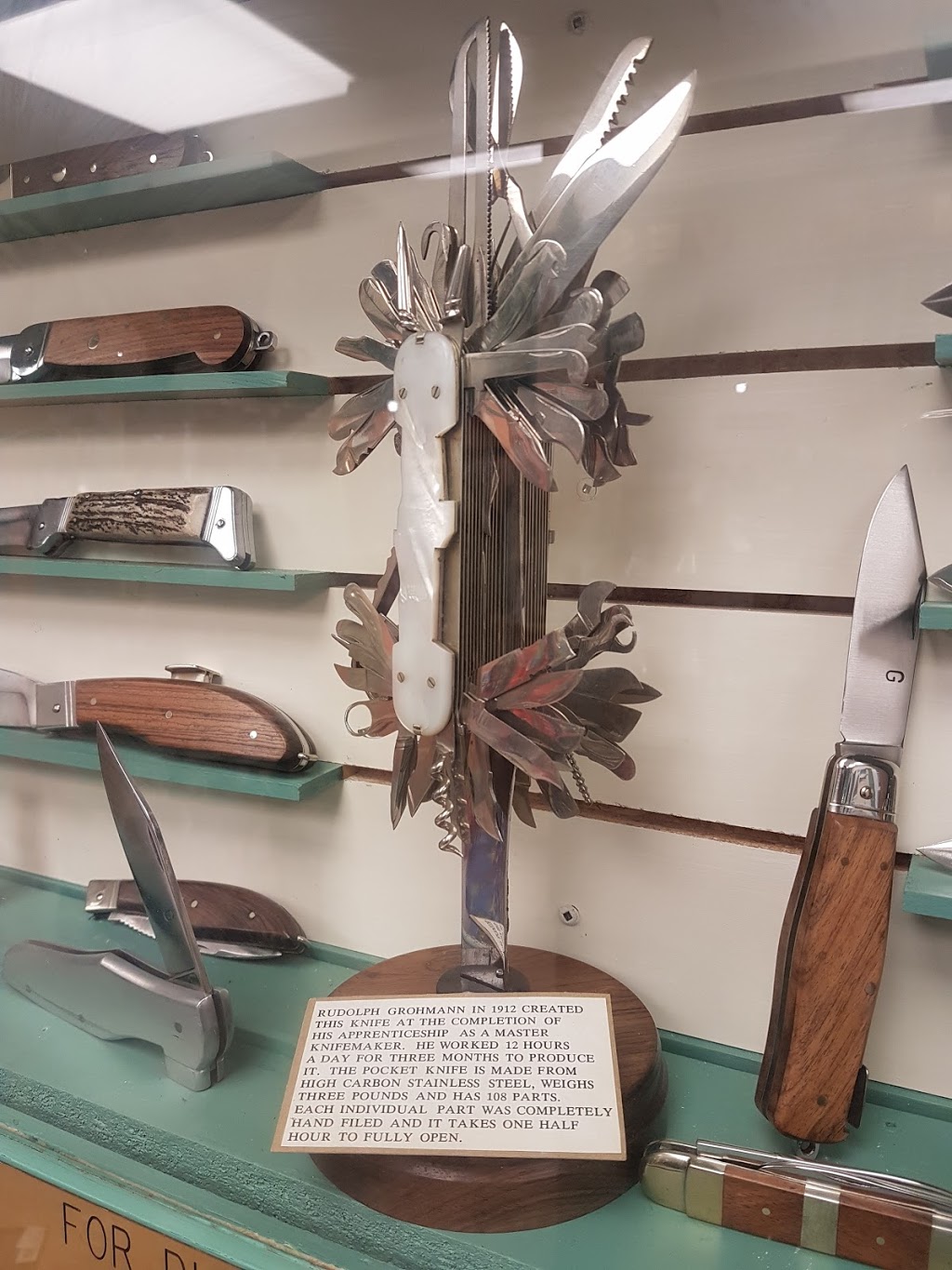 Grohmann Knives | 116 Water St, Pictou, NS B0K 1H0, Canada | Phone: (888) 756-4837