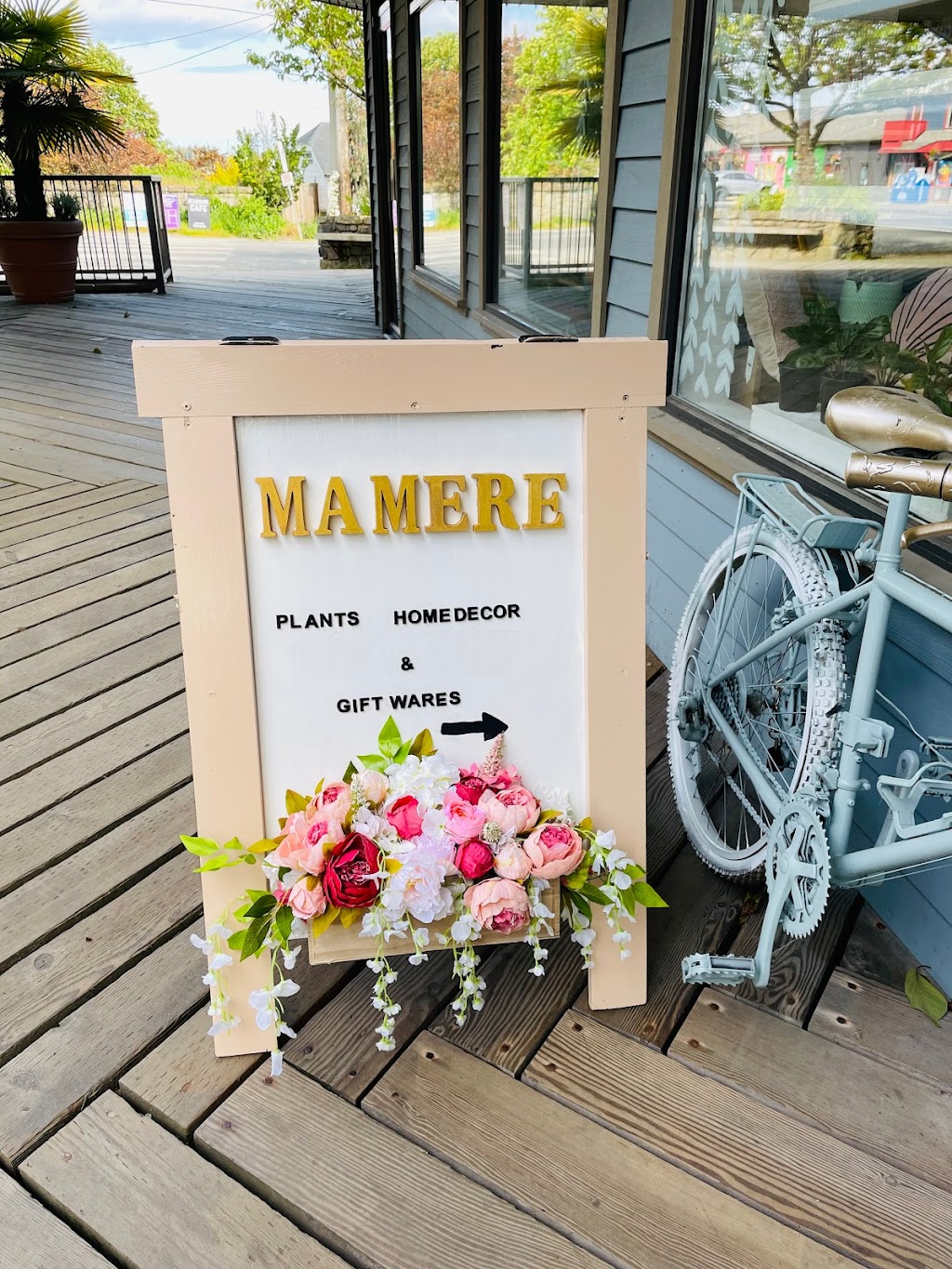 Ma Mere Botanicals & Homewares | Salt Spring Island, 156 Fulford-Ganges Rd, Salt Spring Island, BC V8K 2T8, Canada | Phone: (250) 537-2700
