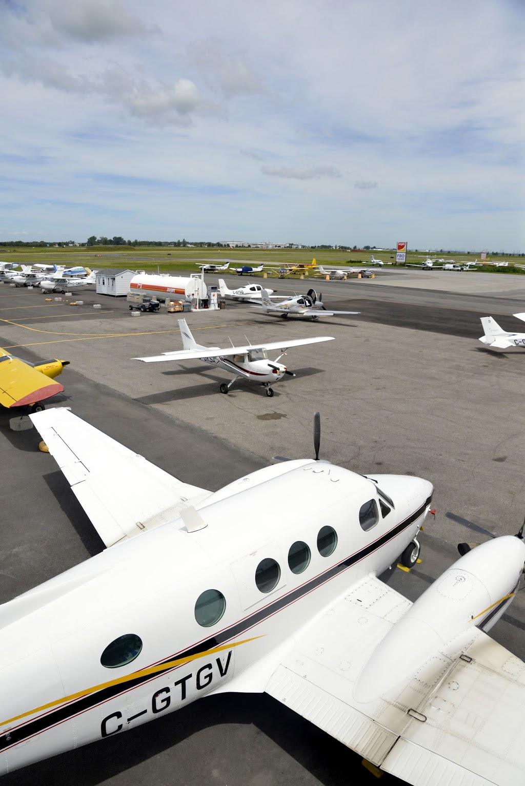 Air Richelieu | 5800 Route de lAéroport, Saint-Hubert, QC J3Y 8Y9, Canada | Phone: (450) 445-4444