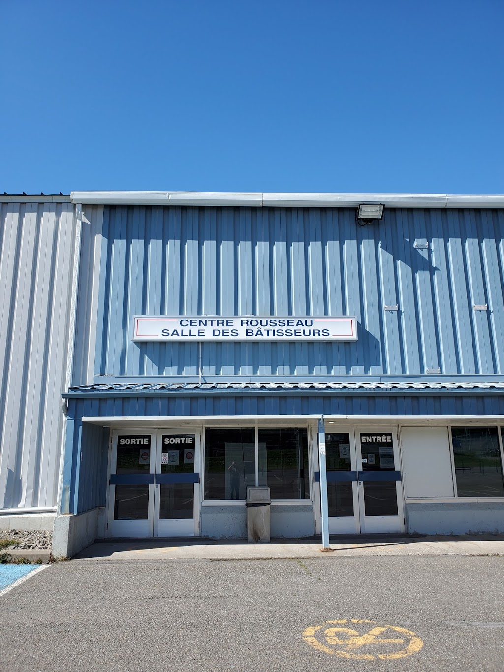 Centre Rousseau | 390 Verreault, Saint-Jean-Port-Joli, QC G0R 3G0, Canada | Phone: (418) 598-3144