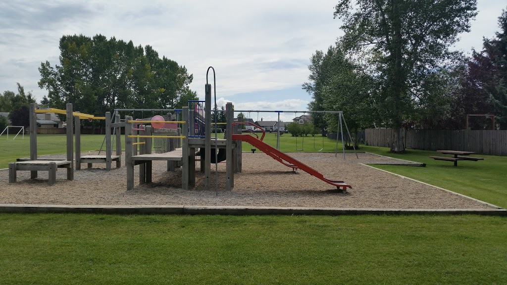 Morgans Park | 104 W Heights Bay, Didsbury, AB T0M 0W0, Canada | Phone: (403) 559-8454