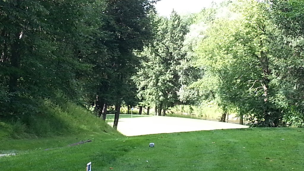 Club De Golf Acton Vale Inc | 1000 QC-116, Acton Vale, QC J0H 1A0, Canada | Phone: (450) 549-5885