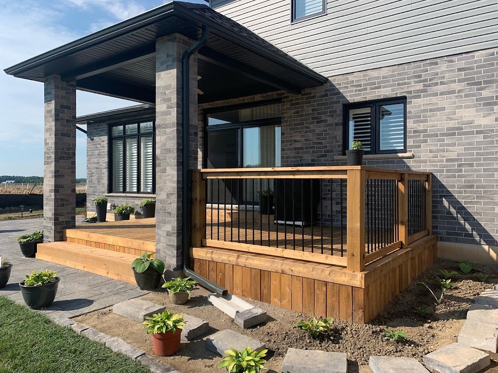 Db Fence And Deck | 23347 Adelaide Rd, Mount Brydges, ON N0L 1W0, Canada | Phone: (519) 619-3283
