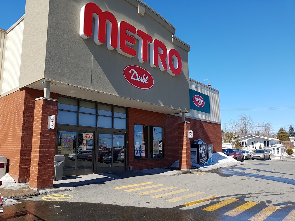 Metro Dube Delisle | 2892 Avenue du Pont N, Alma, QC G8E 1R5, Canada | Phone: (418) 662-9230